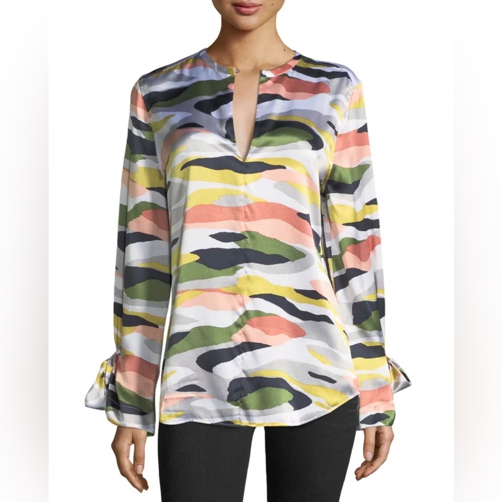 Equipment Femme camo print silk blouse with tie details on the sleeves, Size L